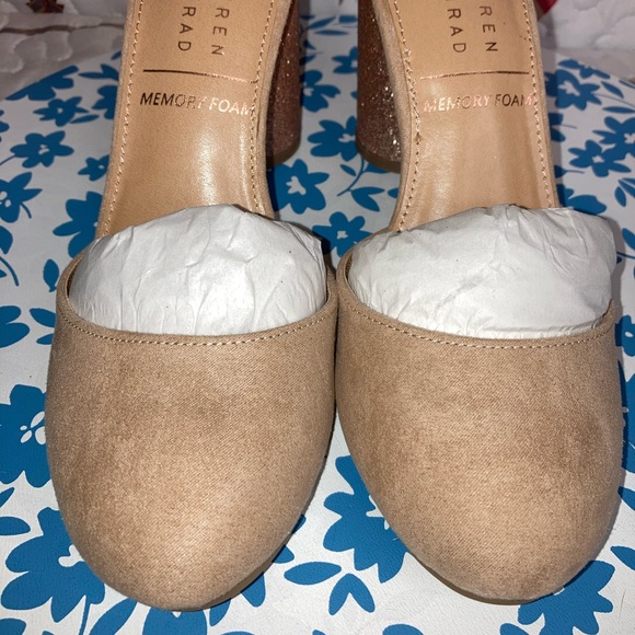 🎁NIB LC Lauren Conrad Hydrangea Heels 6 - Picture 8 of 13